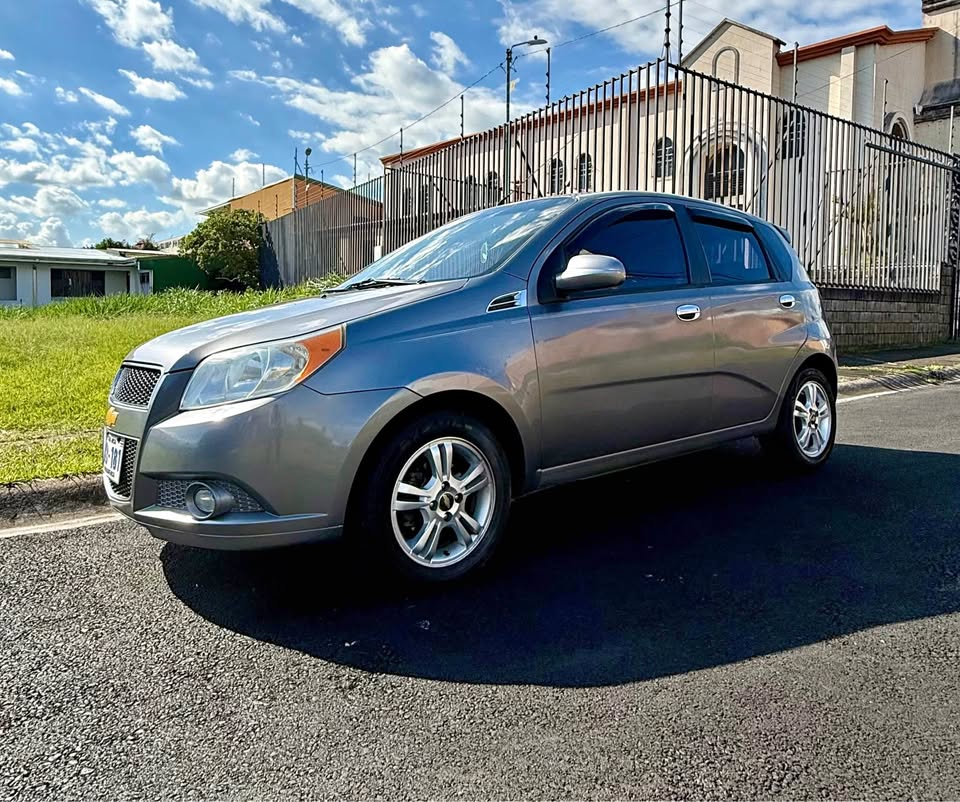 Chevrolet Aveo LT 2011