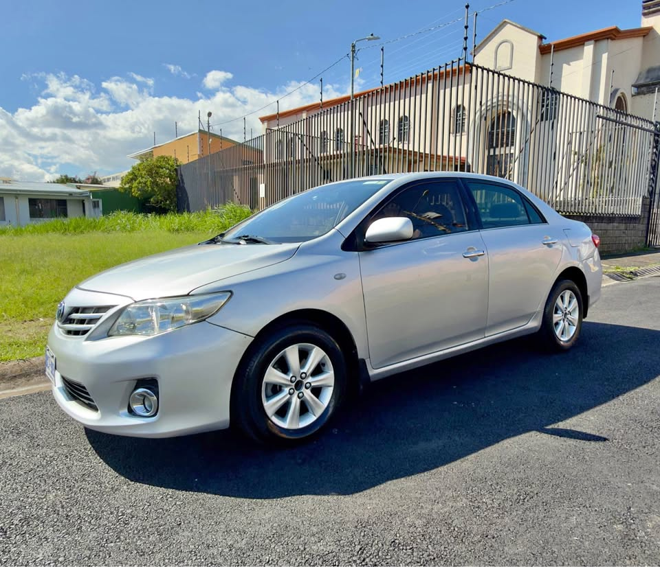 Toyota Corolla Gli 2013